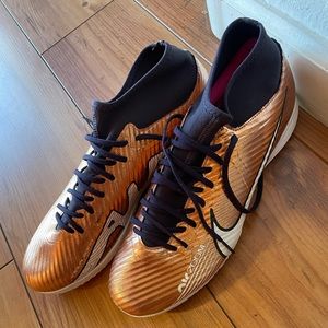 Men’s Nike Indoor soccer shoes